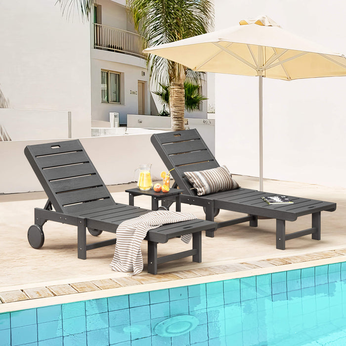 Hayley Outdoor Chaise Lounge Chair with Wheels