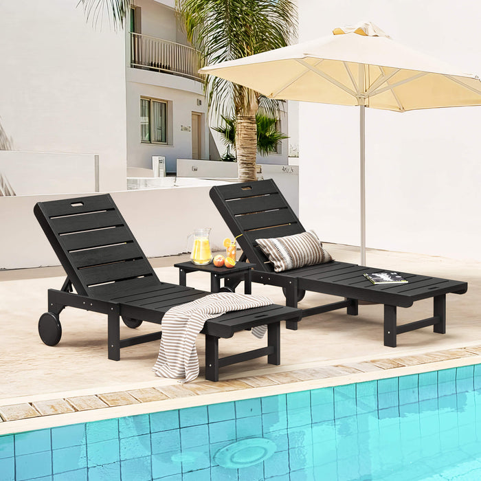 Hayley Outdoor Chaise Lounge Chair with Wheels